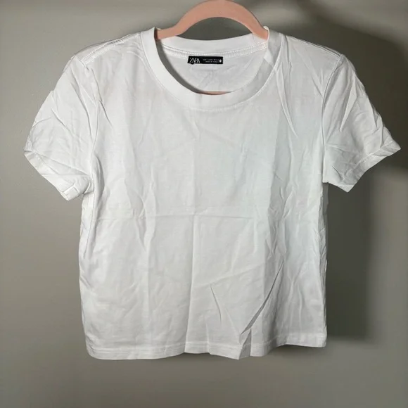 Zara Women’s Classic White Short Sleeve Tee - Picture 3 of 8